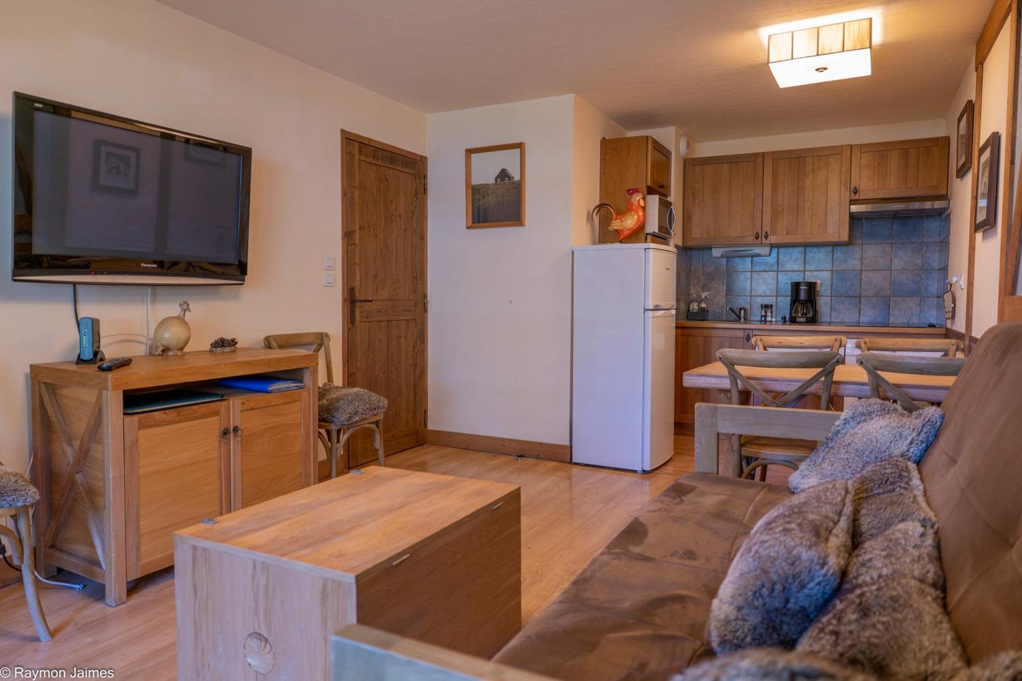 Apparts Au Coeur De St-Lary - Piscine Chauffee Et Sauna サン・ラリー・スラン 部屋 写真