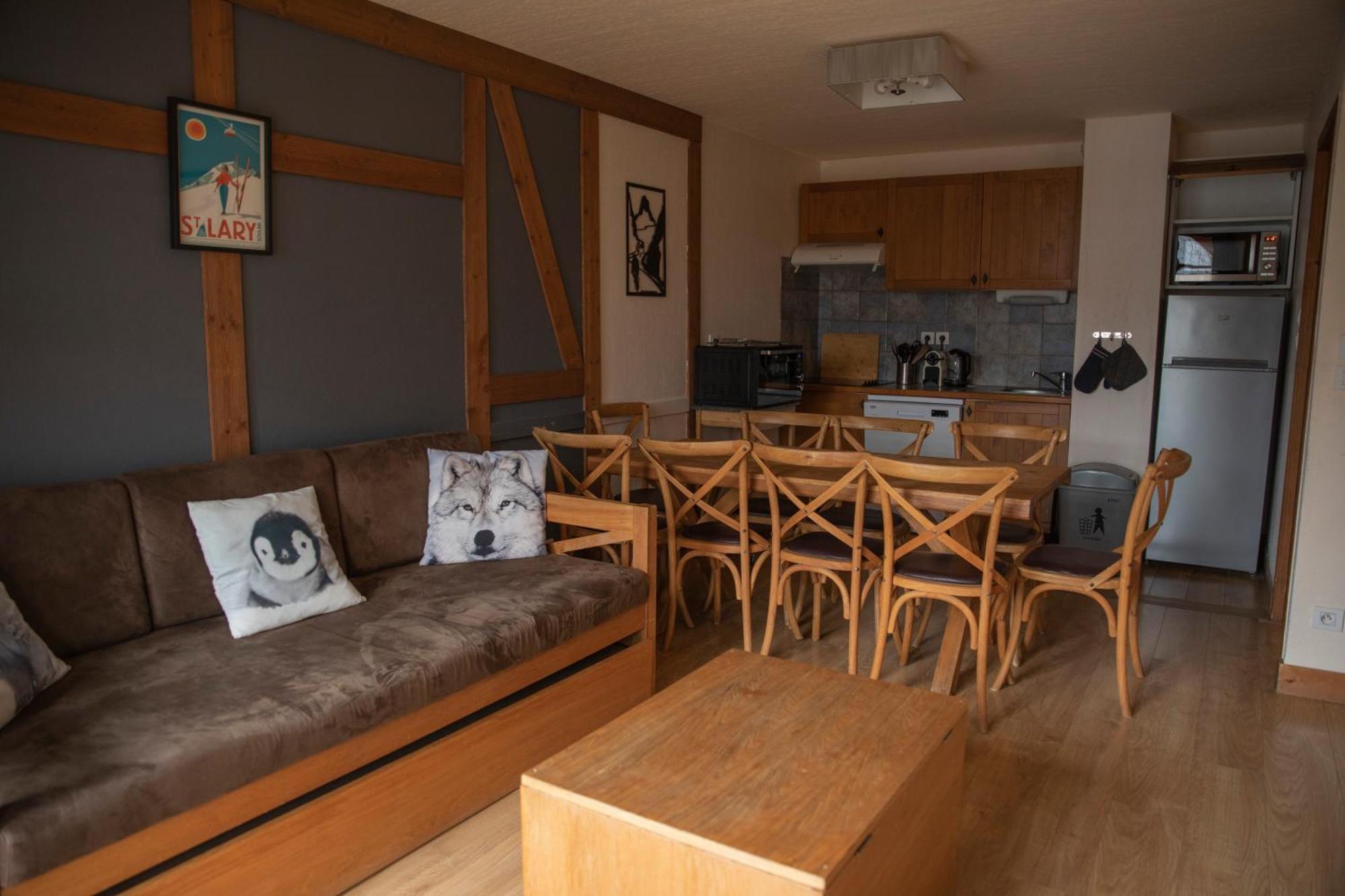 Apparts Au Coeur De St-Lary - Piscine Chauffee Et Sauna サン・ラリー・スラン 部屋 写真